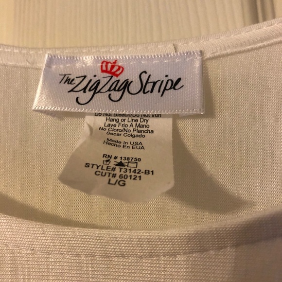 SOLD - NWOT Zig Zag Stripe Tunic - Picture 2 of 3